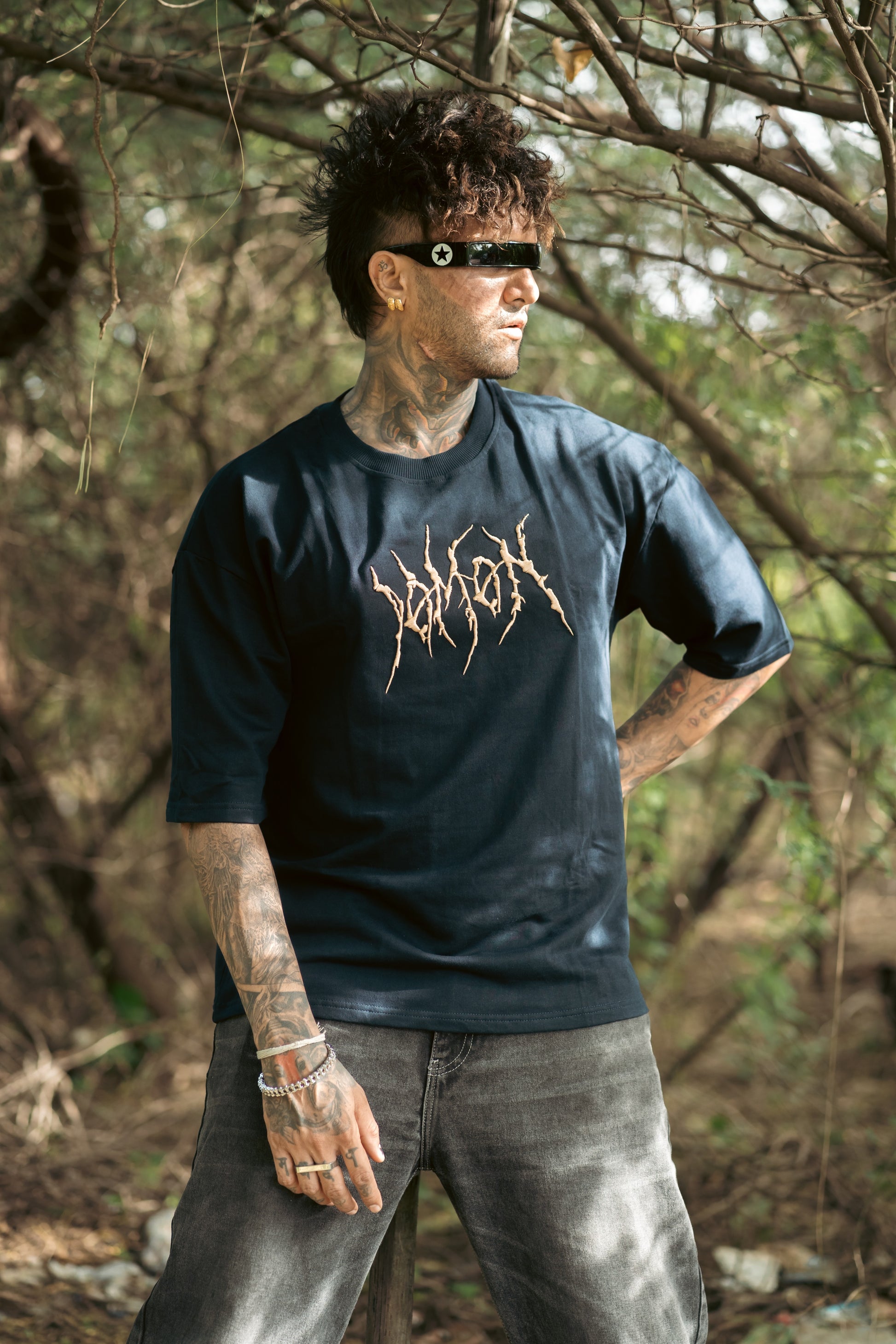 Thorn Script Tee
