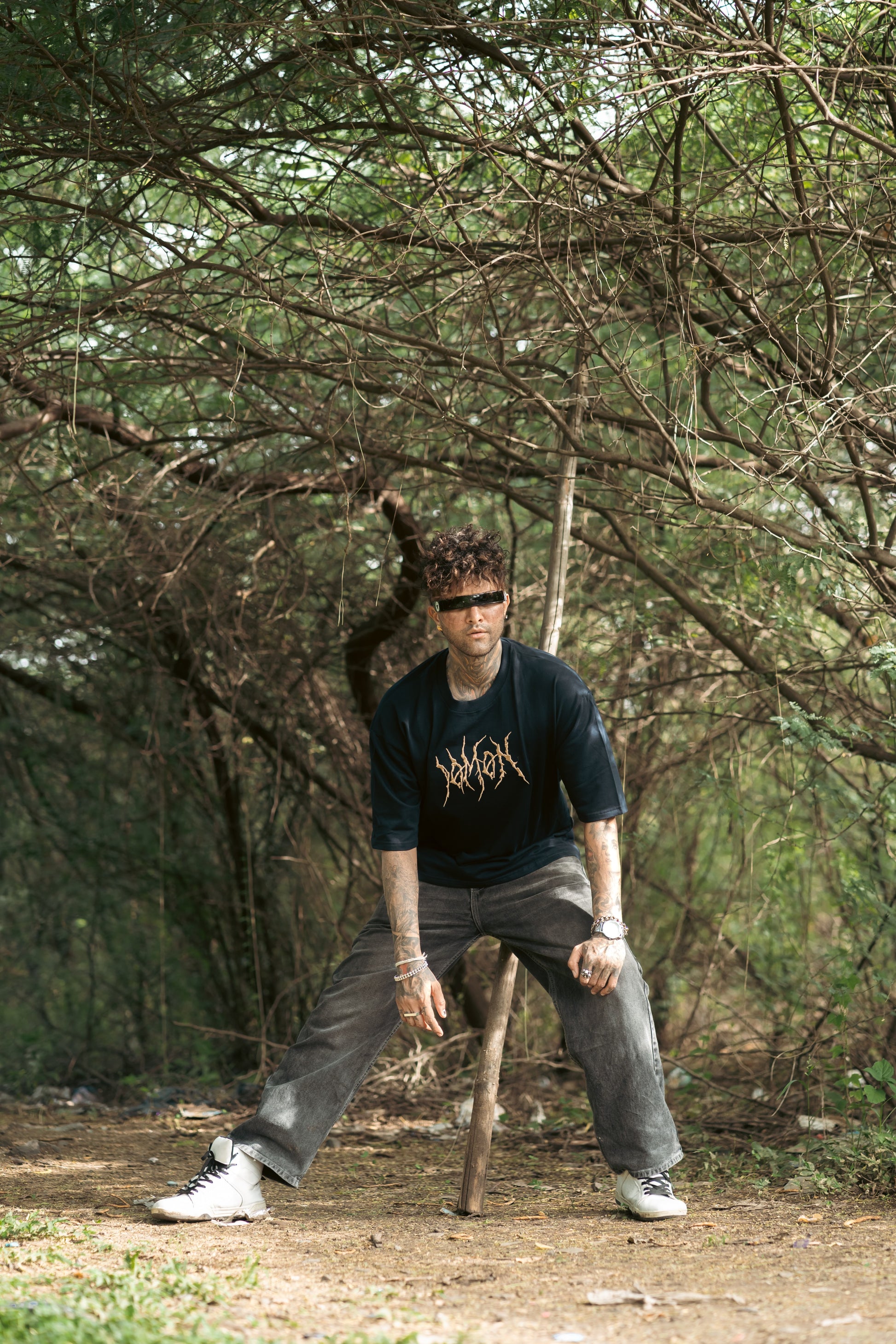 Thorn Script Tee